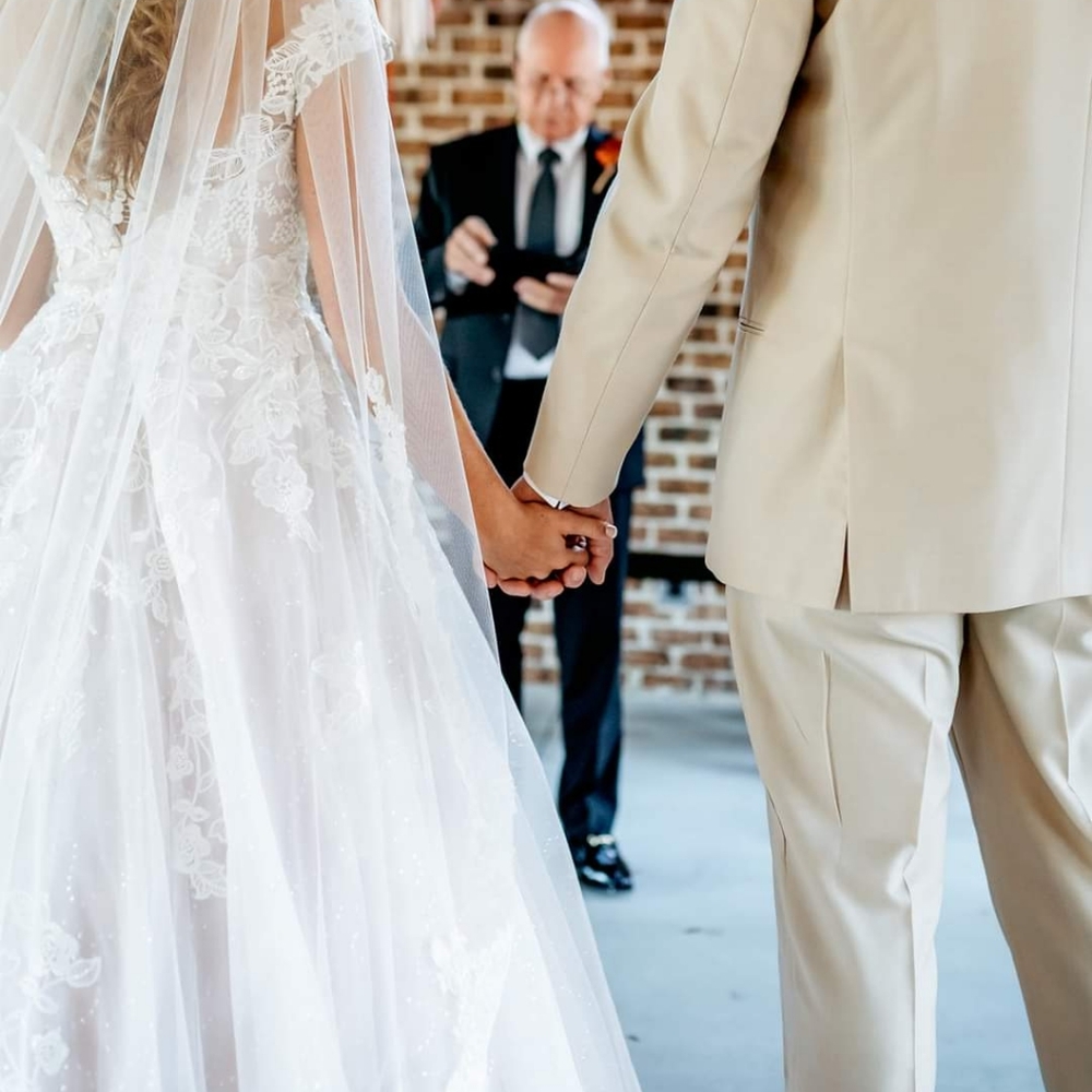 Wedding Veil - Picture 2 of 4